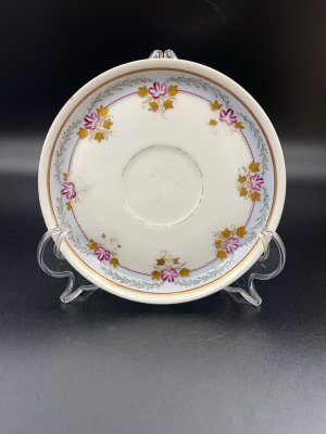 купить Блюдце с цветочным орнаментом, фарфор, золочение, 1900-1920 гг.