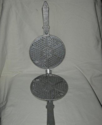 купить Вафельница, алюминий, металл, пластик, СССР, 1950-1980 гг.