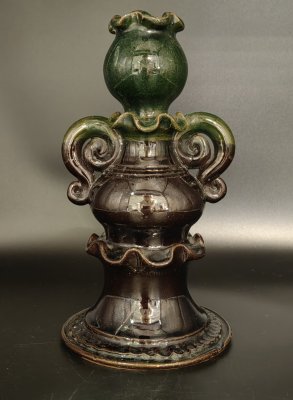 купить Подсвечник на одну свечу с фестонами и фигурными боковыми ручками, керамика, поливы, СССР, 1960-1980 гг.