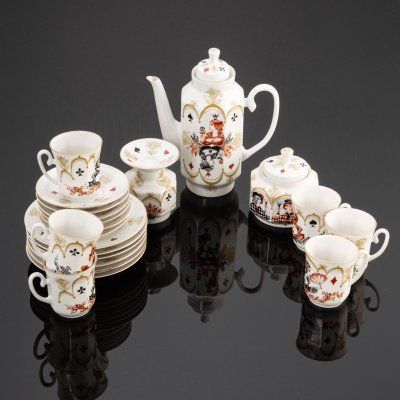 купить Сервиз кофейный "Игра" ("Масти"), фарфор, деколь, Ленинградский фарфоровый завод (ЛФЗ), автор Н.П.Славина, СССР, 1985-1991 гг.