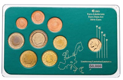 купить Бельгия набор евро из 8-ми монет 2001-2007 гг с жетоном в пластике с сертификатом