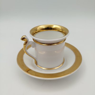 купить Кофейная пара с фигурной ручкой в стиле ампир, фарфор, золочение, Франция, 1870-1900 гг.