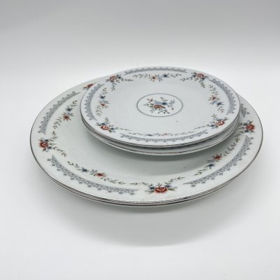 купить Набор из 2 обеденных тарелок и 2 блюд круглой формы с цветочным декором, Dynasty Fine China, фарфор, деколь, золочение, Китай, 1970-1990 гг.