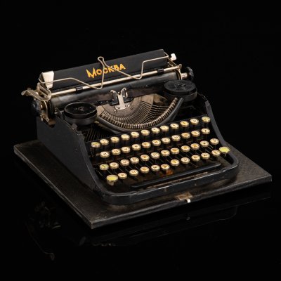 купить Машинка печатная "Москва", модель 3, в родном футляре, металл, дерево, Завод портативных пишущих машин, г. Москва, СССР, 1950-1960 гг.