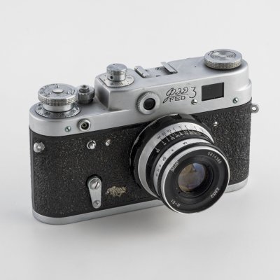 купить Фотоаппарат "ФЭД-3" с объективом "Индустар-61 Л/Д" в оригинальном кофре, металл, стекло, кожа, Харьковский машиностроительный завод им. Дзержинского, СССР, 1961-1979 гг.