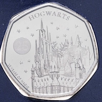 купить Великобритания 50 пенсов 2023 "Гарри Поттер - Хогвартс" в буклете