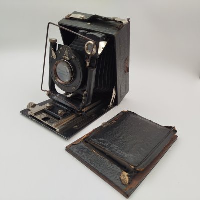 купить Фотоаппарат пластиночный "Фотокор-1" в оригинальном кофре с пластинами в комплекте, металл, стекло, Государственный оптико-механический завод имени ОГПУ (ГОМЗ), СССР, 1930-1941 гг.