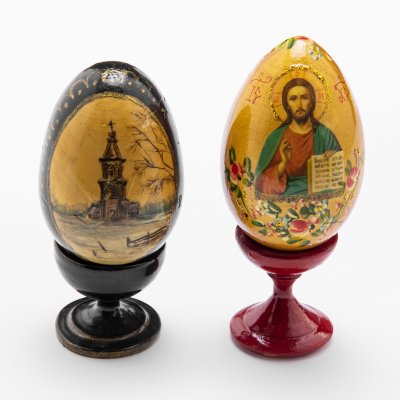 купить Набор из 2 расписных пасхальных яиц на подставках, дерево, роспись, декупаж, Россия, 1990-2010 гг.