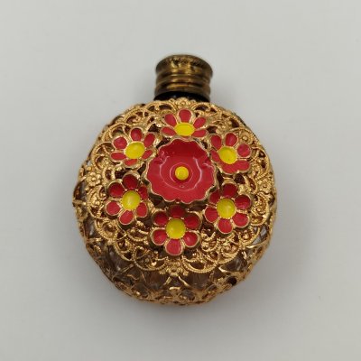 купить Флакон парфюмерный в ажурной оплётке с цветочным декором, стекло, латунь, эмали, Jablonex (Яблонекс), Чехословакия, 1950-1980 гг.
