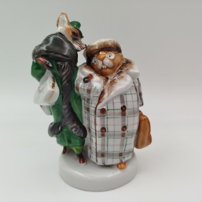 купить Статуэтка "Лиса и бобер" по мотивам басни С.В. Михалкова, скульптор Воробьев Б.Я., художник Ризнич И.И., фарфор, роспись, золочение, Ленинградский фарфоровый завод (ЛФЗ), СССР, 1950-1960 гг.