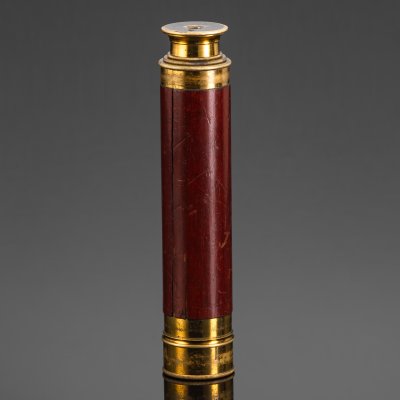 купить Труба подзорная, трёхъярусная (труба зрительная), латунь, красное дерево, стекло, лак, Западная Европа, 1840-1880 гг.