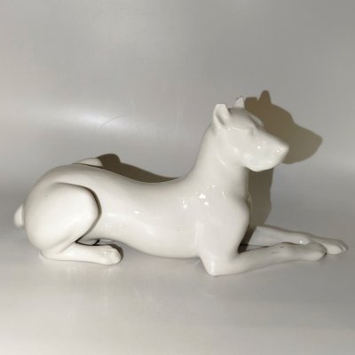 купить Статуэтка "Дог лежащий" ("Собака"), фарфор, СССР, 1980-1990 гг.