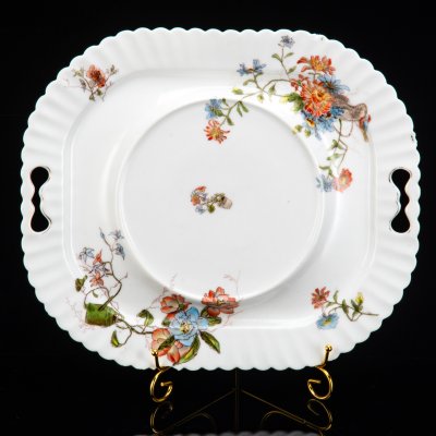 купить Поднос (подставное блюдо) с цветочным декором, мануфактура "Bellino and Commerell Odessa", фарфор, роспись, деколь, Российская империя, 1880-1910 гг.