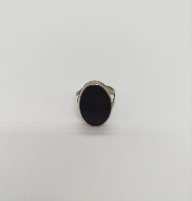 купить Кольцо/перстень овальной формы с черной вставкой, мельхиор (медь-никель), СССР, 1980-2000 гг.