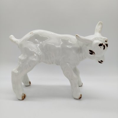 купить Статуэтка "Козленок", скульптор Е.М. Гуревич, фаянс, роспись, Конаковский фаянсовый завод им. М.И. Калинина (ЗиК Конаково), СССР, 1950-1970 гг.