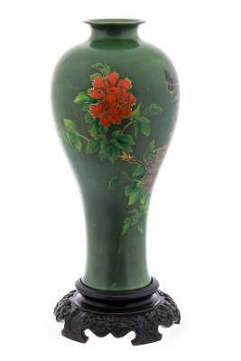купить Ваза с изображением пионов, дерево, эмаль, Китай, 1940-1960 гг.