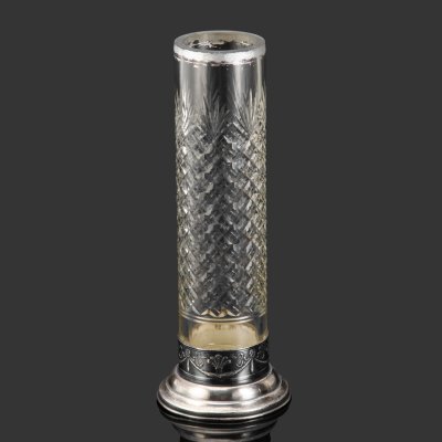 купить Ваза с декором в виде гирлянд, украшенных звездами и колосьями, металл, серебрение, хрусталь, СССР, 1940-1960 гг.