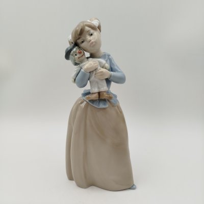 купить Статуэтка "Девочка с игрушечным клоуном", фарфор, роспись, NAO Porcelain, Испания, 1985-2000 гг.