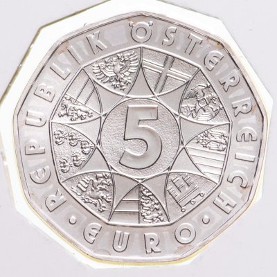 купить Австрия 5 евро (euro) 2004 "Расширение Евросоюза" в буклете