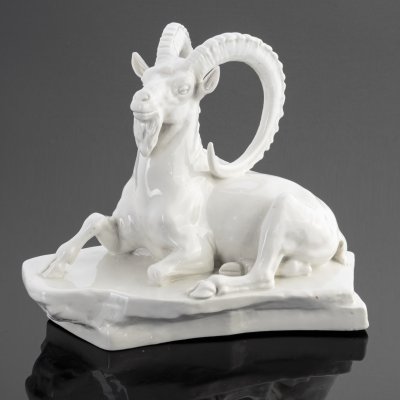 купить Статуэтка "Архар", скульптор Б.Я. Воробьев, фарфор, Ленинградский фарфоровый завод (ЛФЗ), СССР, 1950-1960 гг.