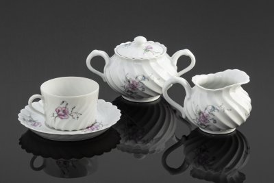 купить Кофейный набор изящной формы "Роза" (4 предмета), мануфактура "Haviland, Limoges", фарфор, деколь, Франция, 1970-2000 гг.