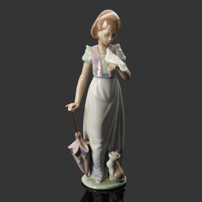 купить Статуэтка "Летняя прогулка", фарфор, роспись, Lladro, Испания, 1991 г.