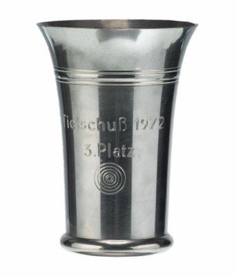 купить Бокал наградной с гравировкой "Стрельба. 1972. 3 место", олово, фирма "KMD", Голландия, 1970-1972 гг.