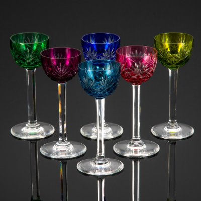 купить Набор разноцветных бокалов для ликера на 6 персон, St. Louis (с маркировкой на дне), хрусталь, алмазная грань, Франция, 1960-1980 гг.