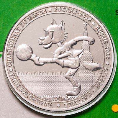 купить Буркина-Фасо 100 франков 2017 "Чемпионат мира по футболу в России 2018 Type 1 Зеленая карта", в буклете
