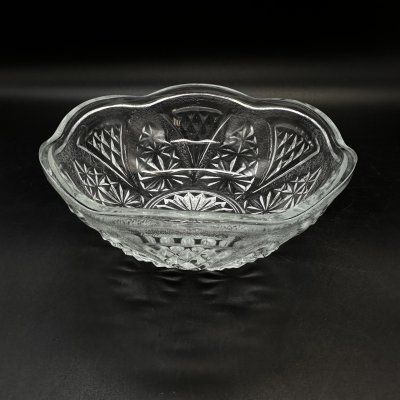 купить Ваза с резным декором, стекло, СССР, 1970-1990 гг.