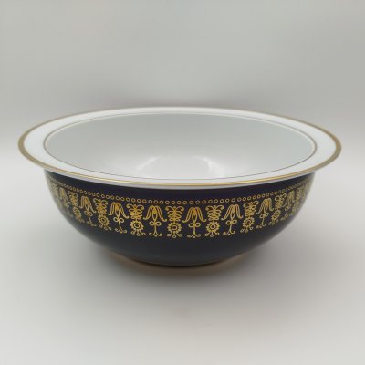 купить Салатник, украшенный цветочным орнаментом, фарфор, крытье, золочение, Graf Von Henneberg Porzellan, 1777 Jlmenau, ГДР, 1977-1990 гг.