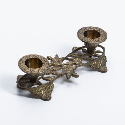купить Подсвечник на 2 свечи с цветочным декором, бронза, Китай, 1970-1990 гг.