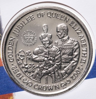 купить Гибралтар 1 крона 2002 "Золотой юбилей Королевы" в конверте с маркой