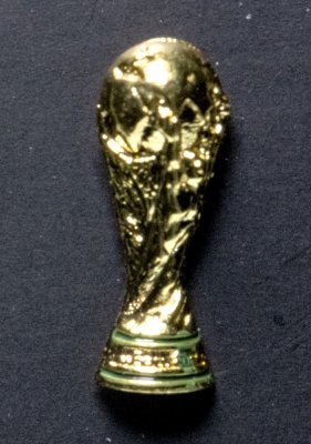 купить Значок Чемпионат Мира по футболу 2018 в России - Кубок Мира