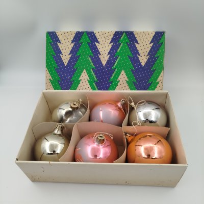 купить Набор из шести ёлочных шаров "Осенний" в коробке (с изображением птиц), стекло, краска, металл, картон, Завидовская фабрика игрушек, СССР, 1970-1990 гг.