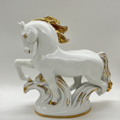 купить Статуэтка "Конь-огонь", фарфор, золочение, СССР, 1970-1990 гг.