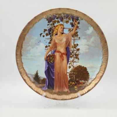 купить Тарелка декоративная (настенная), "Времена года " (лимитированный выпуск), фарфор, деколь, золочение, Франция, 1970-1990 гг.