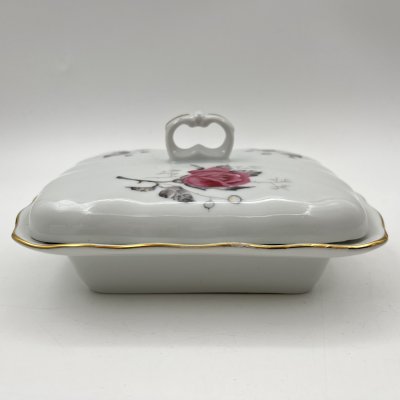 купить Масленка (паштетница), украшенная изображением розы, фарфор, деколь, золочение, Karolina (Фарфоровая мануфактура «Каролина», Польша), Польша, 1980-1990 гг.