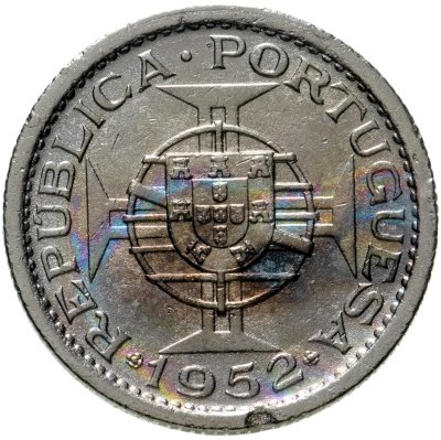 купить Макао 50 аво 1952