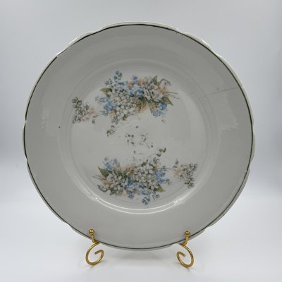 купить Блюдо круглое с декором в виде сирени, фарфор, деколь, СССР, 1920-1940 гг.