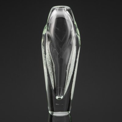 купить Ваза необычной формы, украшенная белой обсыпкой, дизайнер Ladislav Palecek, номер модели 7420/32, стекло, бульгазе, Скрдловице (Skrdlovice), Чехословакия, 1970-1980 гг.