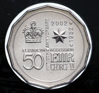 Купить Австралия 50 центов 2002 "Золотой юбилей королевы" UNC в конверте с маркой