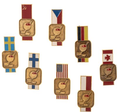 купить Набор значков Чемпионат Мира по хоккею с шайбой Москва 1986 ( 8 штук ) ( Разновидность случайная )