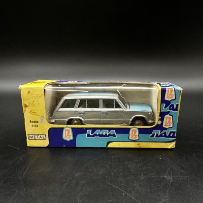 купить Модель автомобиля "ВАЗ-2102" в оригинальной коробке, в масштабе 1:43, металл, пластик, бумага, СССР, 1988 г.