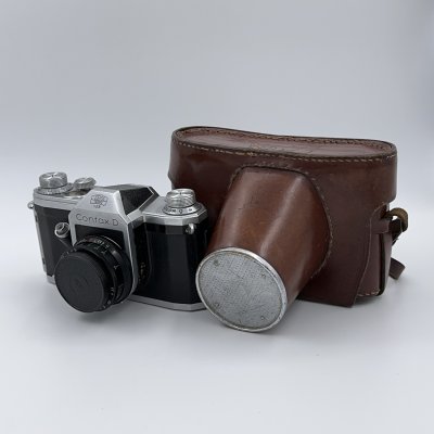 купить Фотоаппарат пленочный "Contax D" с объективом "Индустар-50-2" в оригинальном кофре, металл, стекло, кожа, Carl Zeiss, Германия, 1952-1956 гг.