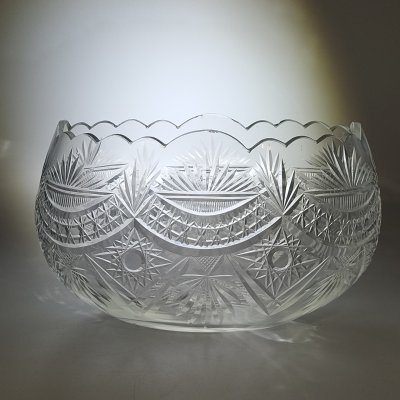 купить Ваза (конфетница) с резным декором, стекло, СССР, 1970-1990 гг.