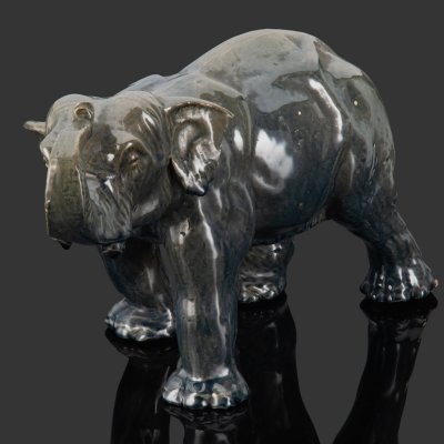 купить Статуэтка "Слон с поднятым хоботом вверх", Скульптурно-Художественная фабрика № 1 (CXФ № 1), Потылиха, фаянс, глазурь, СССР, 1950-1960 гг.