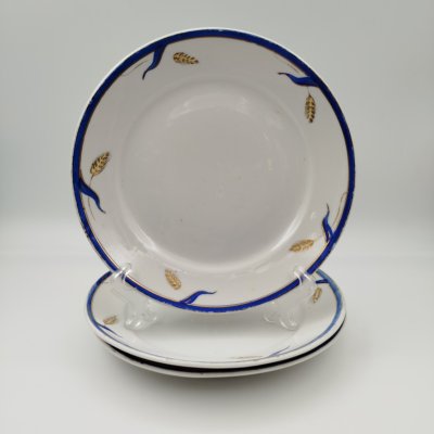 купить Набор десертных тарелок "Золотые колосья" (3 шт.), автор росписи Мысягин В.П., фарфор, роспись, золочение, Дулевский фарфоровый завод (Дулёво), СССР, 1951 г.