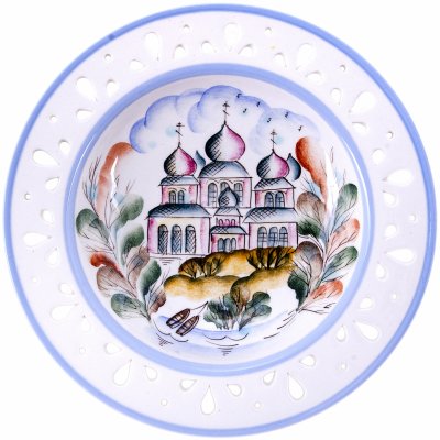 купить Тарелка настенная с прорезным бортом и пейзажным декором, фаянс, роспись, авторская ручная работа, автор Алдошина, Россия 2000-2020 гг.