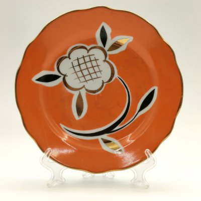 купить Тарелка десертная с цветочный декором, фарфор, крытье, роспись, золочение, Дулевский фарфоровый завод (Дулёво), СССР, 1966 г.